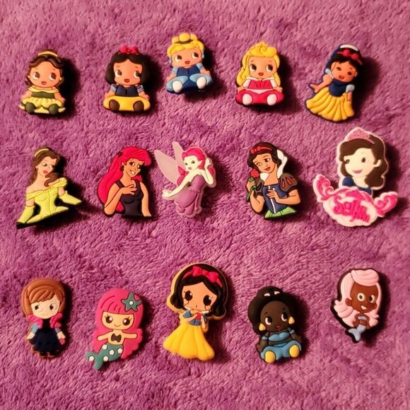 15 Disney Princesses & Princess Tsum Babies Crocs‎ Jibbitz Shoe Charms - Picture 1 of 5